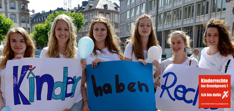 © https://kinderrechte-ins-grundgesetz.de/impressum/ © https://kinderrechte-ins-grundgesetz.de/impressum/